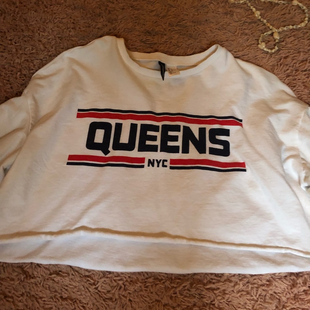 Queens cropped sweater